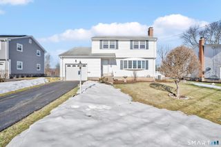 16 Ivory Road, Bloomfield, CT 06002