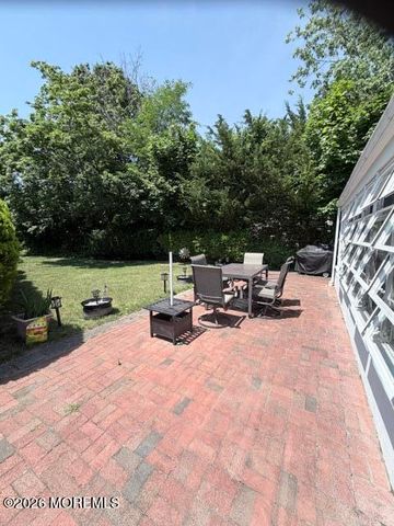 621 Essex Avenue, Spring Lake Heights, NJ 07762