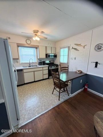 621 Essex Avenue, Spring Lake Heights, NJ 07762