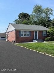 621 Essex Avenue, Spring Lake Heights, NJ 07762