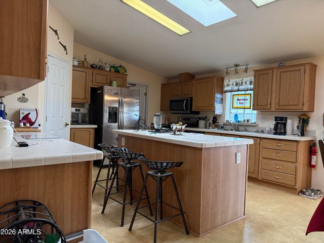 30579 S FORT APACHE Drive 122, Congress, AZ 85332