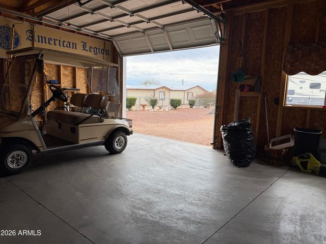 30579 S FORT APACHE Drive 122, Congress, AZ 85332