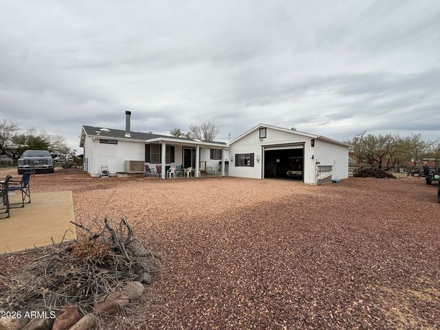 30579 S FORT APACHE Drive 122, Congress, AZ 85332