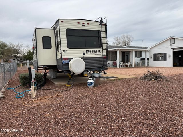 30579 S FORT APACHE Drive 122, Congress, AZ 85332