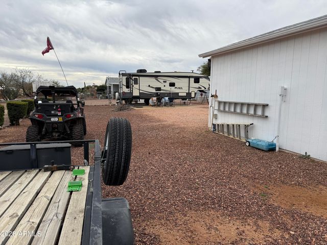 30579 S FORT APACHE Drive 122, Congress, AZ 85332