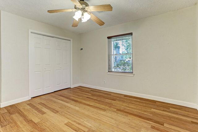 2015 Ebony Lane, Houston, TX 77018