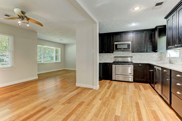 2015 Ebony Lane, Houston, TX 77018