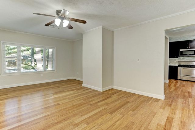 2015 Ebony Lane, Houston, TX 77018