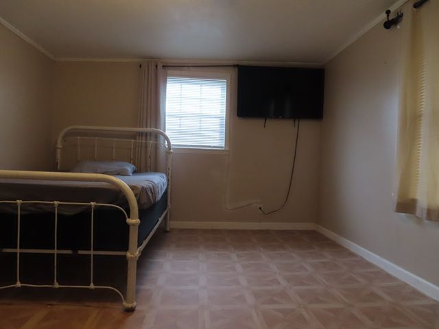 1263 Union Camp Rd, Lafayette, TN 37083