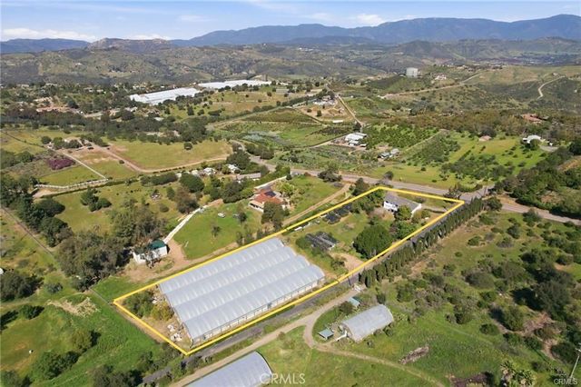 10079 W Lilac Road, Escondido, CA 92026