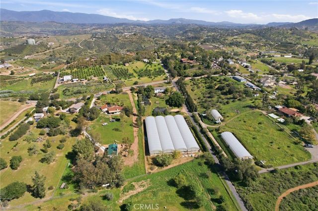 10079 W Lilac Road, Escondido, CA 92026