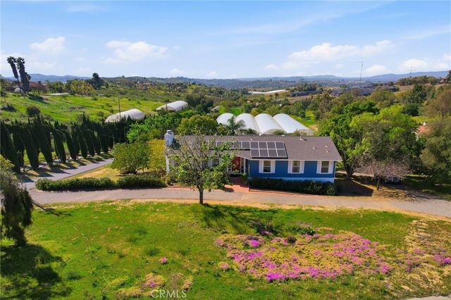 10079 W Lilac Road, Escondido, CA 92026