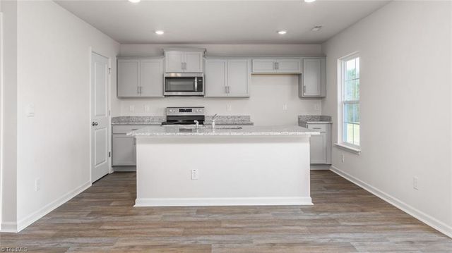 3006 Middle Creek Lane, Greensboro, NC 27405