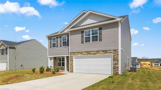 3006 Middle Creek Lane, Greensboro, NC 27405
