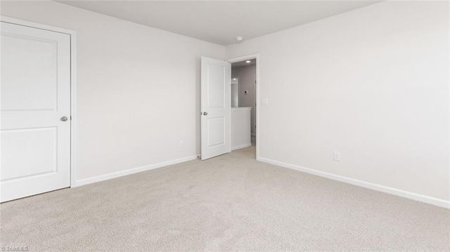 3006 Middle Creek Lane, Greensboro, NC 27405