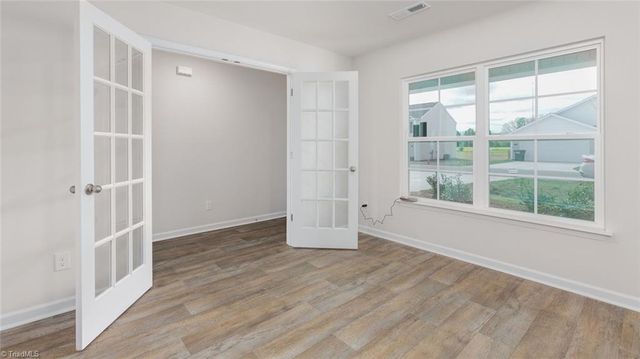 3006 Middle Creek Lane, Greensboro, NC 27405