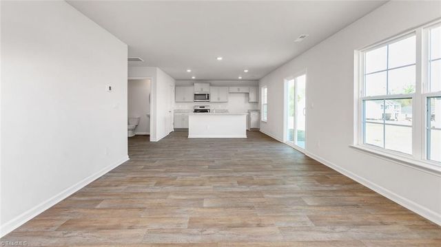 3006 Middle Creek Lane, Greensboro, NC 27405