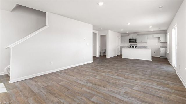 3006 Middle Creek Lane, Greensboro, NC 27405