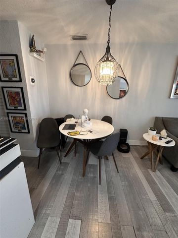 4485 SW 7th St, Miami, FL 33134