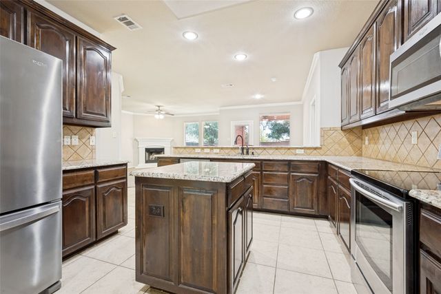 3225 Buckthorn Lane, Denton, TX 76226