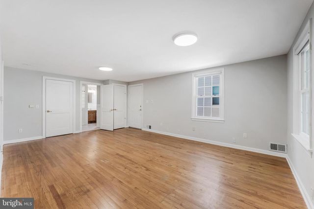 1005 N LEBANON ST N, Arlington, VA 22205