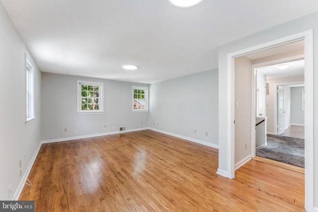 1005 N LEBANON ST N, Arlington, VA 22205