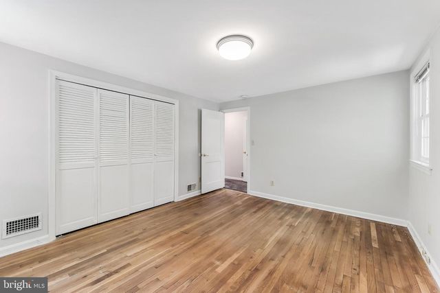1005 N LEBANON ST N, Arlington, VA 22205