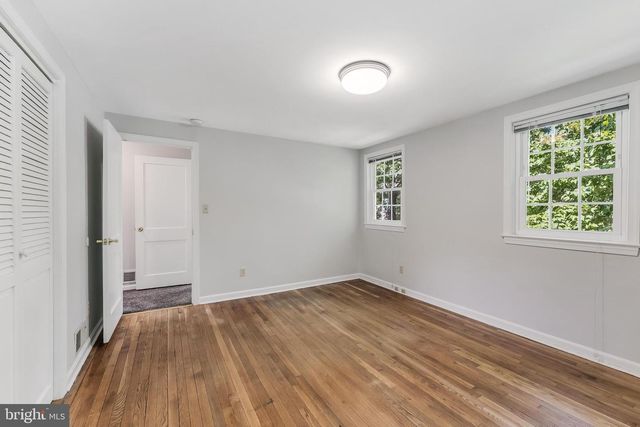 1005 N LEBANON ST N, Arlington, VA 22205