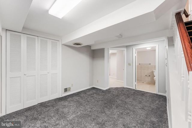 1005 N LEBANON ST N, Arlington, VA 22205