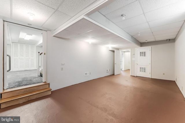 1005 N LEBANON ST N, Arlington, VA 22205