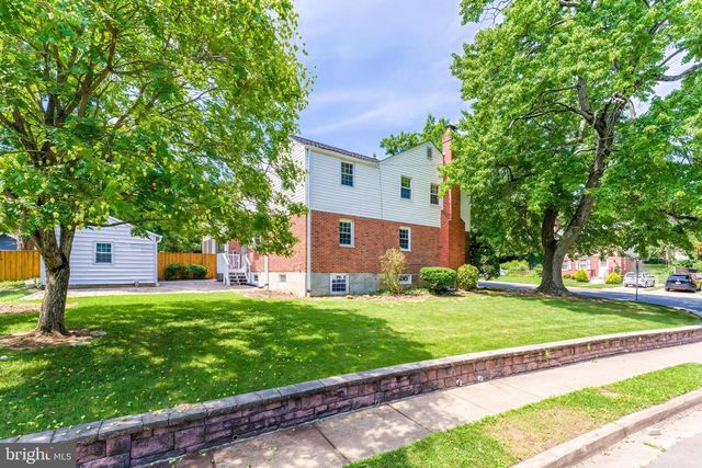 1005 N LEBANON ST N, Arlington, VA 22205