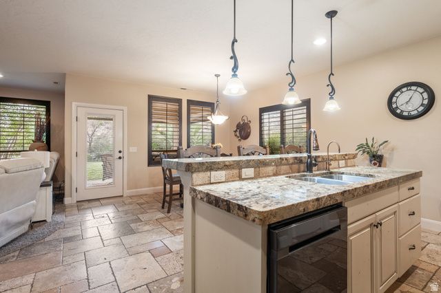 1752 S 2760 CIR, St. George, UT 84790