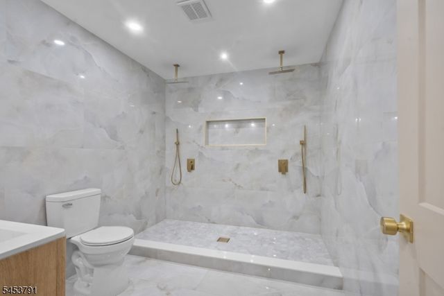 11 Mark Ter, West Milford Twp., NJ 07435