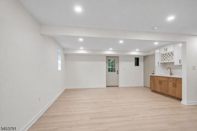 11 Mark Ter, West Milford Twp., NJ 07435