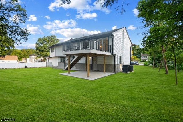 11 Mark Ter, West Milford Twp., NJ 07435