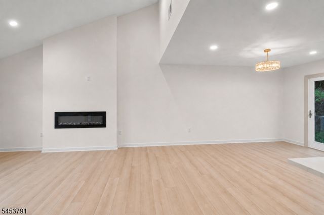 11 Mark Ter, West Milford Twp., NJ 07435