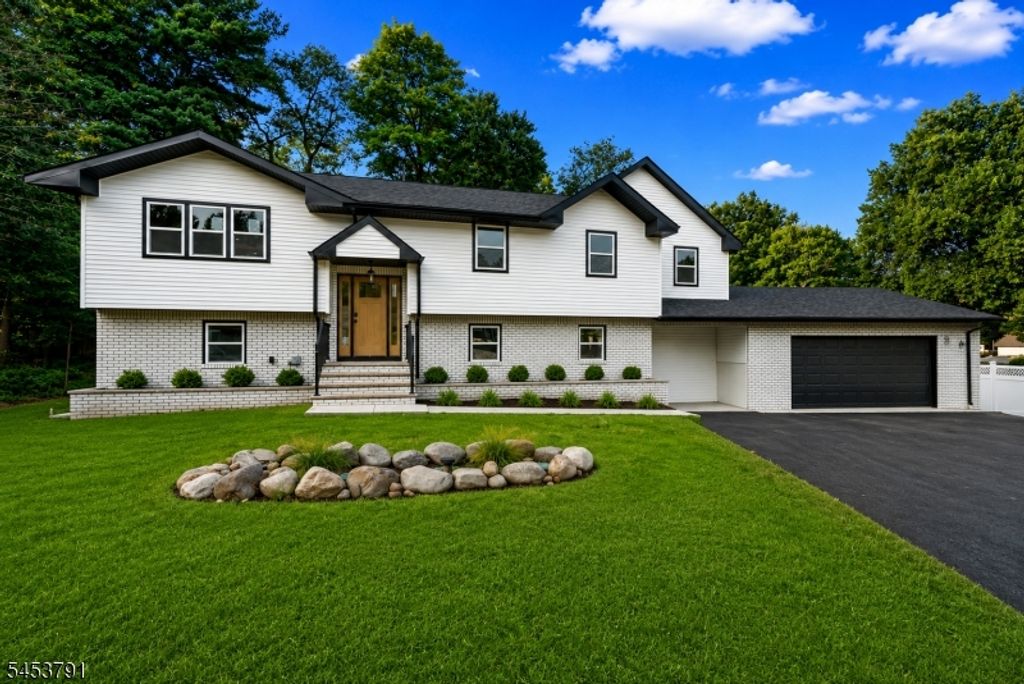 11 Mark Ter, West Milford Twp., NJ 07435 — exterior