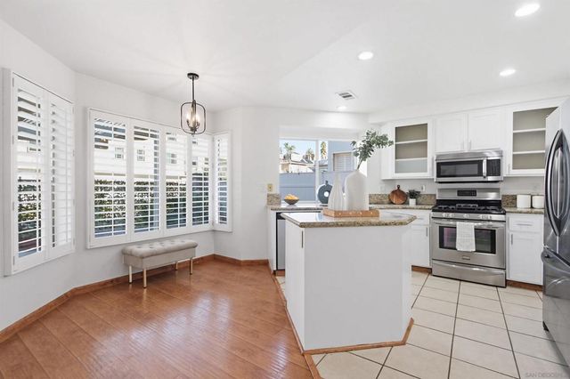 14128 Stoney Gate Place, San Diego, CA 92128