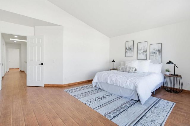 14128 Stoney Gate Place, San Diego, CA 92128