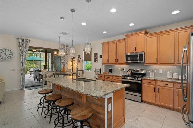 8961 GARDEN PARTY DRIVE, Land O Lakes, FL 34637
