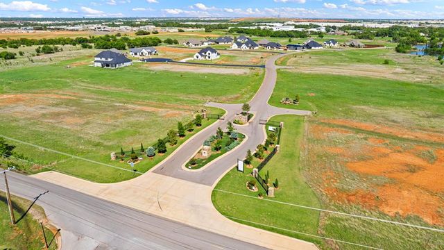 2500 Heathery Park, Oklahoma City, OK 73128