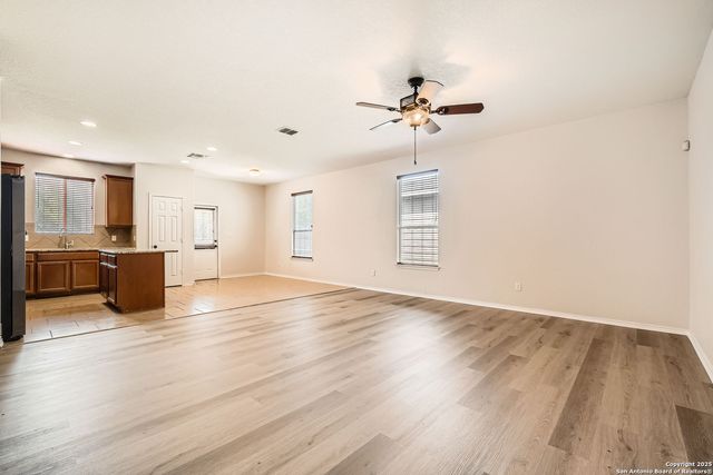 8926 Silver City, San Antonio, TX 78254