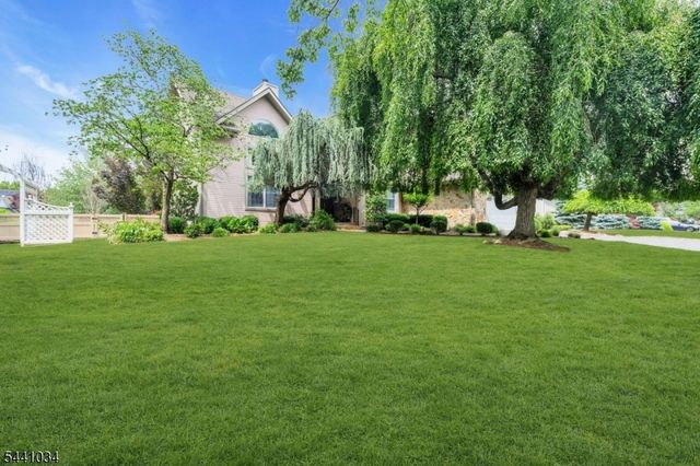 115 Sturbridge Cir, Wayne Twp., NJ 07470