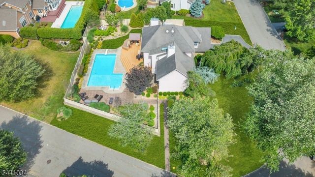115 Sturbridge Cir, Wayne Twp., NJ 07470