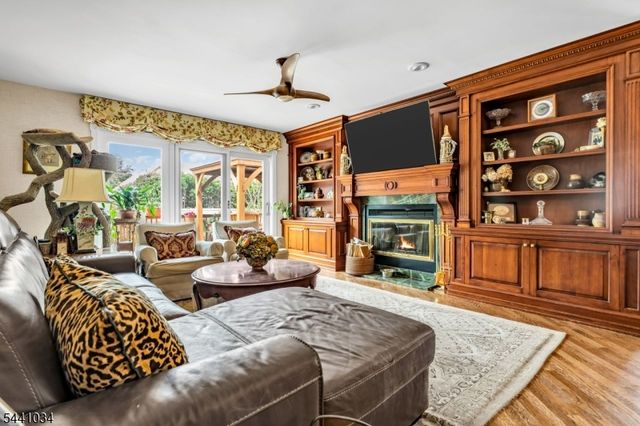 115 Sturbridge Cir, Wayne Twp., NJ 07470