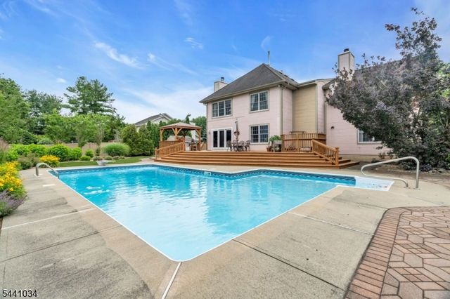 115 Sturbridge Cir, Wayne Twp., NJ 07470