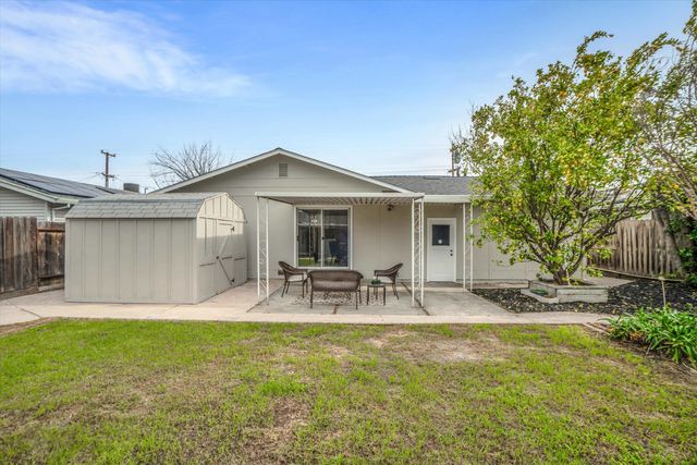 628 Nightingale St, Livermore, CA 94551