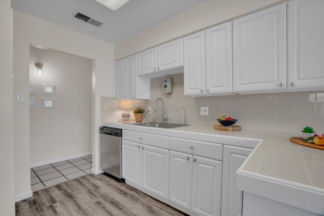 628 Nightingale St, Livermore, CA 94551