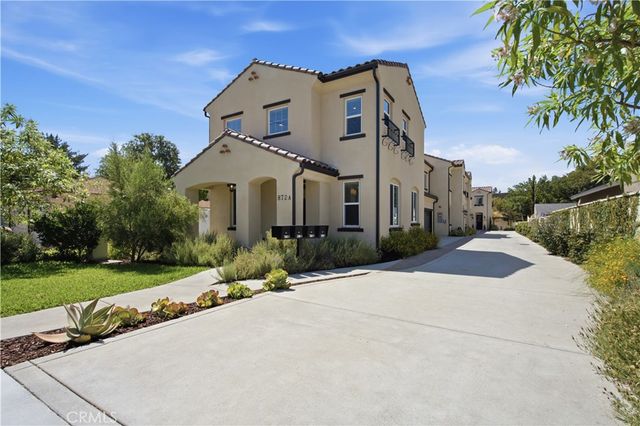 872 W Walnut Avenue A, Monrovia, CA 91016