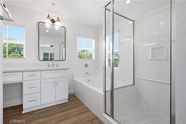 872 W Walnut Avenue A, Monrovia, CA 91016